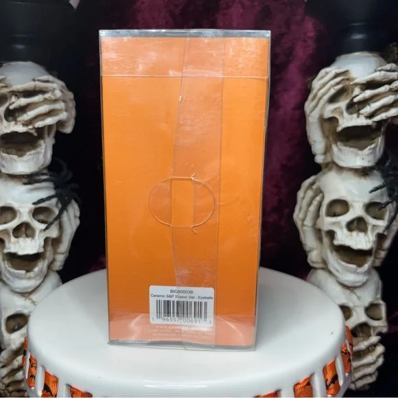 Halloween Spooky Season Green Yellow Ceramic Eyeball Salt & Pepper Shaker Set - Picture 11 of 12